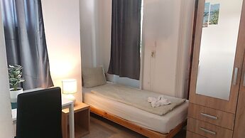 GoodMo Budapest Smart Rooms