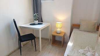 GoodMo Budapest Smart Rooms