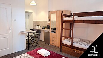 GoodMo Budapest Smart Rooms