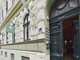ApartHotel No6
