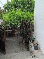 Dilara Huzur Motel
