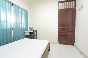 SPOT ON 94001 Sri Residence