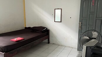 SPOT ON 94001 Sri Residence