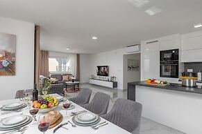 Pool Apartments Crikvenica