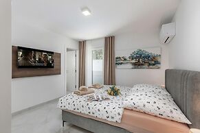 Pool Apartments Crikvenica