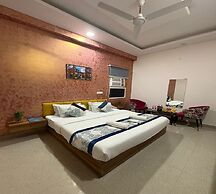 Radiant Blu Hotel