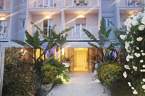 Hotel Bijou