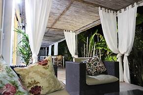 Hotel Bijou