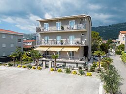 Double bed Room With Private Bathroom and Balcony