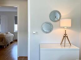 Day Dream Townhall Square Apartments