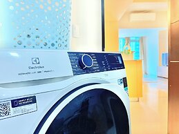 Uptown Parksuites BGC