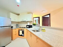 Uptown Parksuites BGC