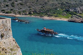 Notiko villas