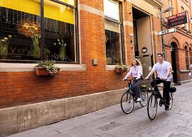 REZz Temple Bar, Dublin