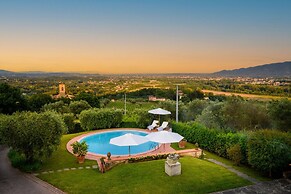 Villa Lontana in Lucca
