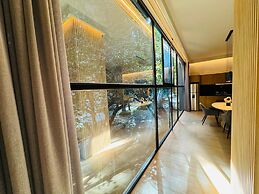 LOFT 403