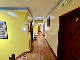 Hostal Taxo Yura