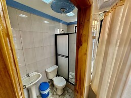 Hostal Taxo Yura