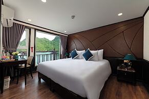 Amanda Cruise Ha Long Bay