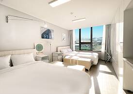 UH FLAT THE SONGDO