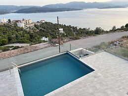 Theologos Views