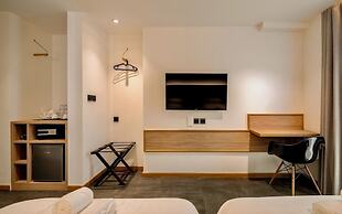 ZEN MASTER HOTEL