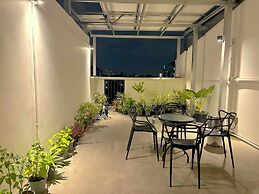 ZEN MASTER HOTEL