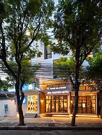 ZEN MASTER HOTEL