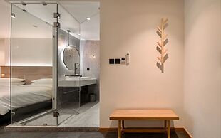ZEN MASTER HOTEL