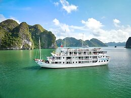 Hera Classic Boutique Cruise