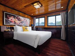 Hera Classic Boutique Cruise