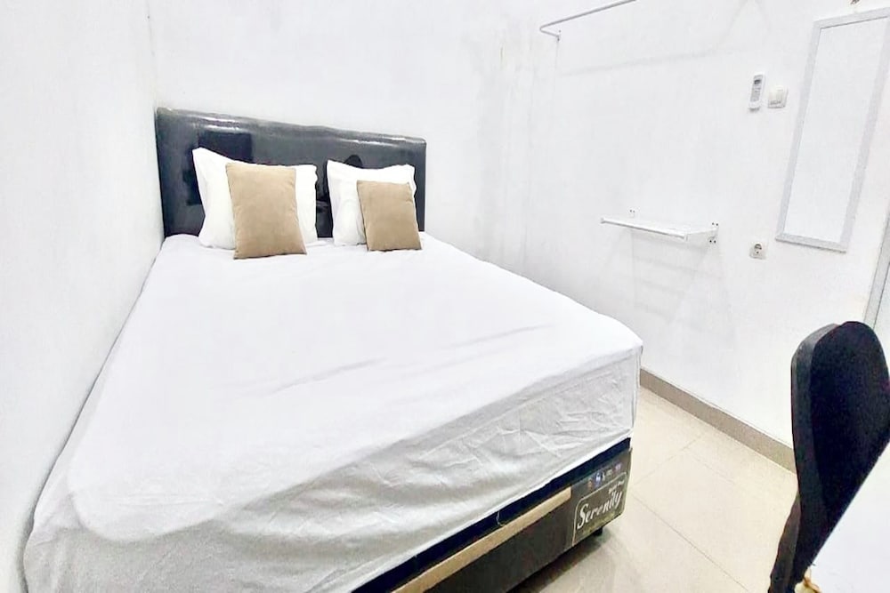 OYO 94045 Apartemen Gateway Pasteur By Saeful
