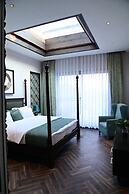 Aura Luxury Stays