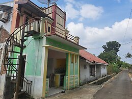 Hotel O Jati Guest House