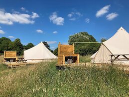 Walltree House Glamping - Bell Tent