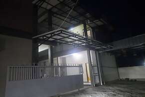 Hotel O Guest House Pak Eman