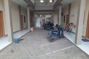 Hotel O Guest House Pak Eman