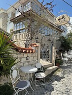 H&R Alaçatı Hotel