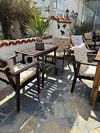 H&R Alaçatı Hotel