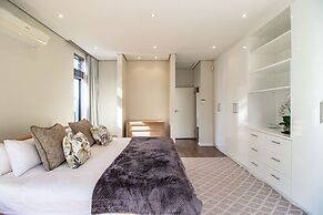 Bayhill Terrace 17 by CTHA