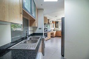 Bayhill Terrace 17 by CTHA