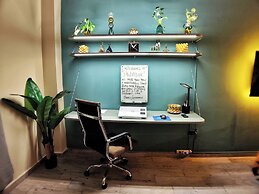Oasis Studio By Paradox