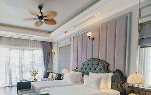 Lotus Hotel - Vuon vua