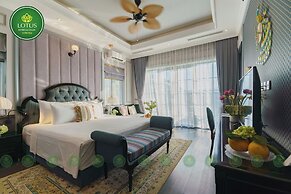 Lotus Hotel - Vuon vua