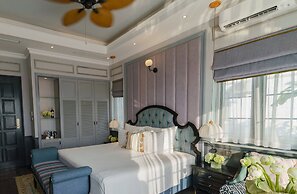 Lotus Hotel - Vuon vua