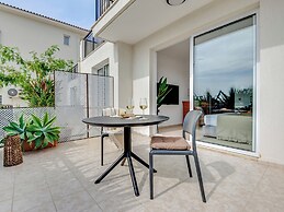 Sanders Seaview Paphos