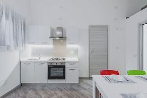 Modern duplex with balcony by Wonderful Italy