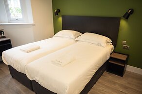 Crown Hotel
