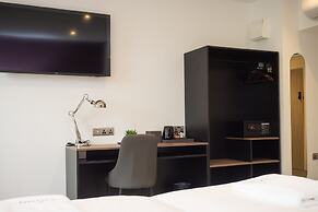 Crown Hotel