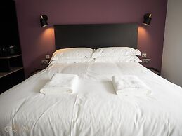 Crown Hotel